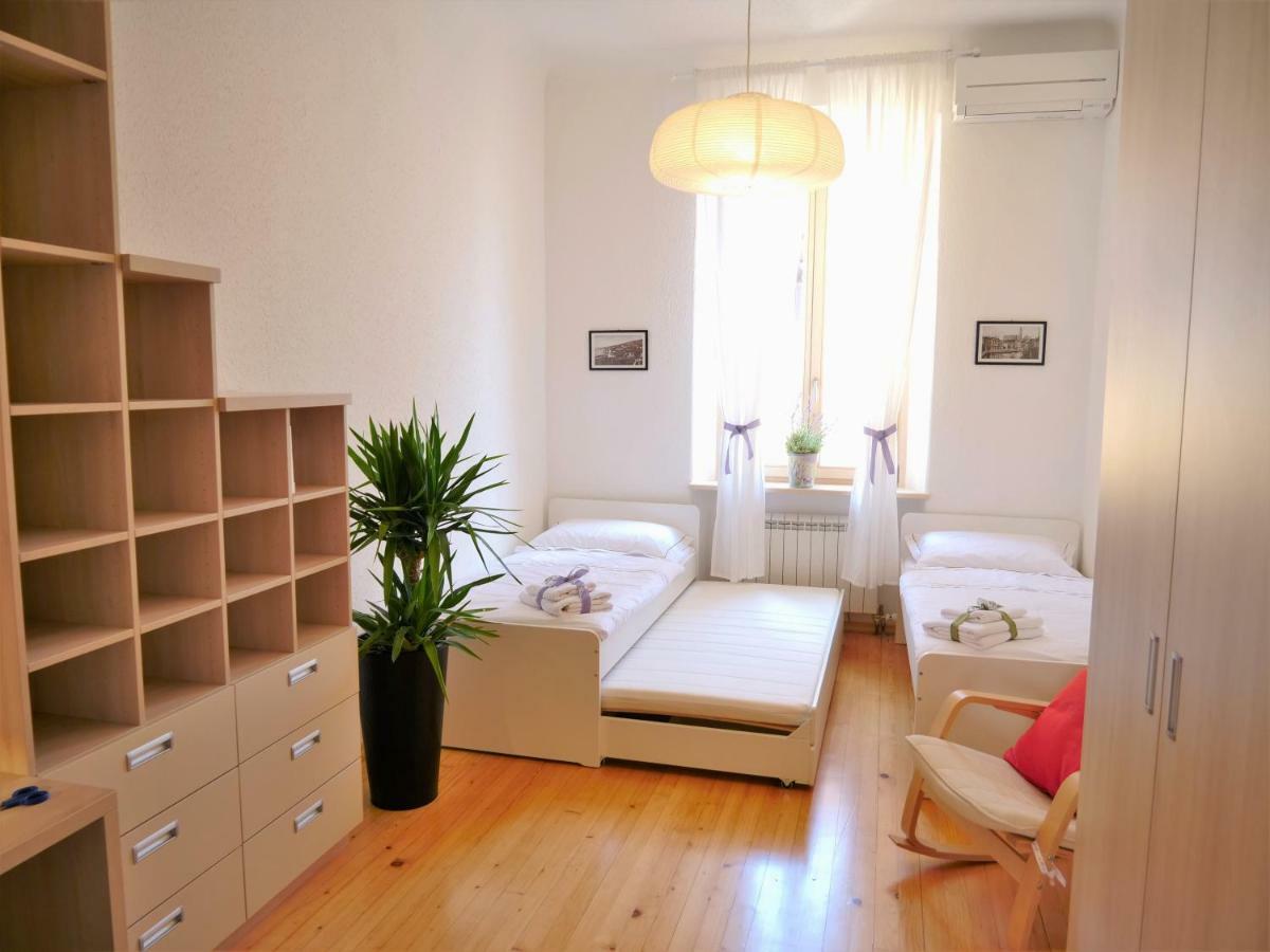 3Papige Apartment ไพราน ภายนอก รูปภาพ