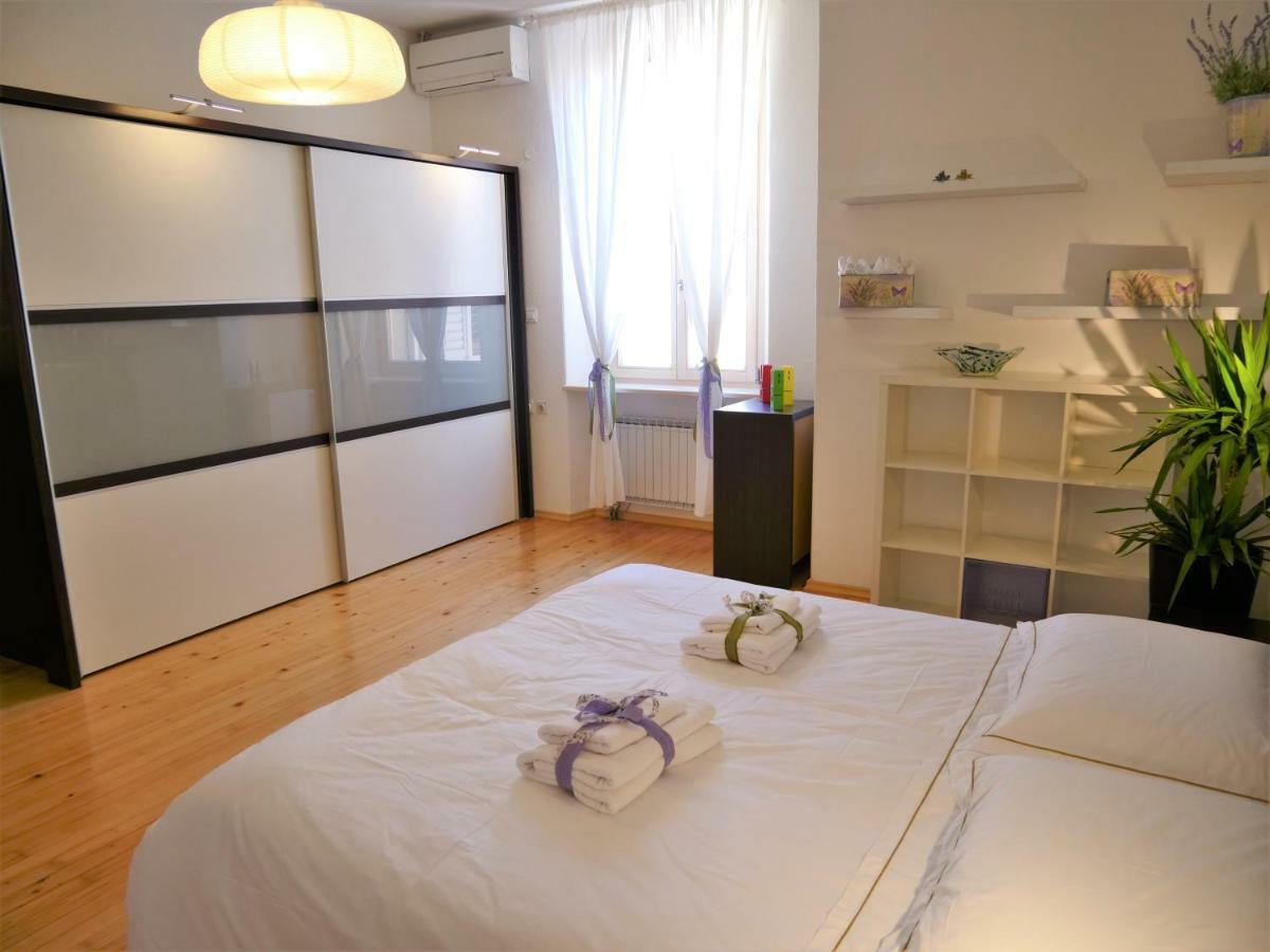 3Papige Apartment ไพราน ภายนอก รูปภาพ