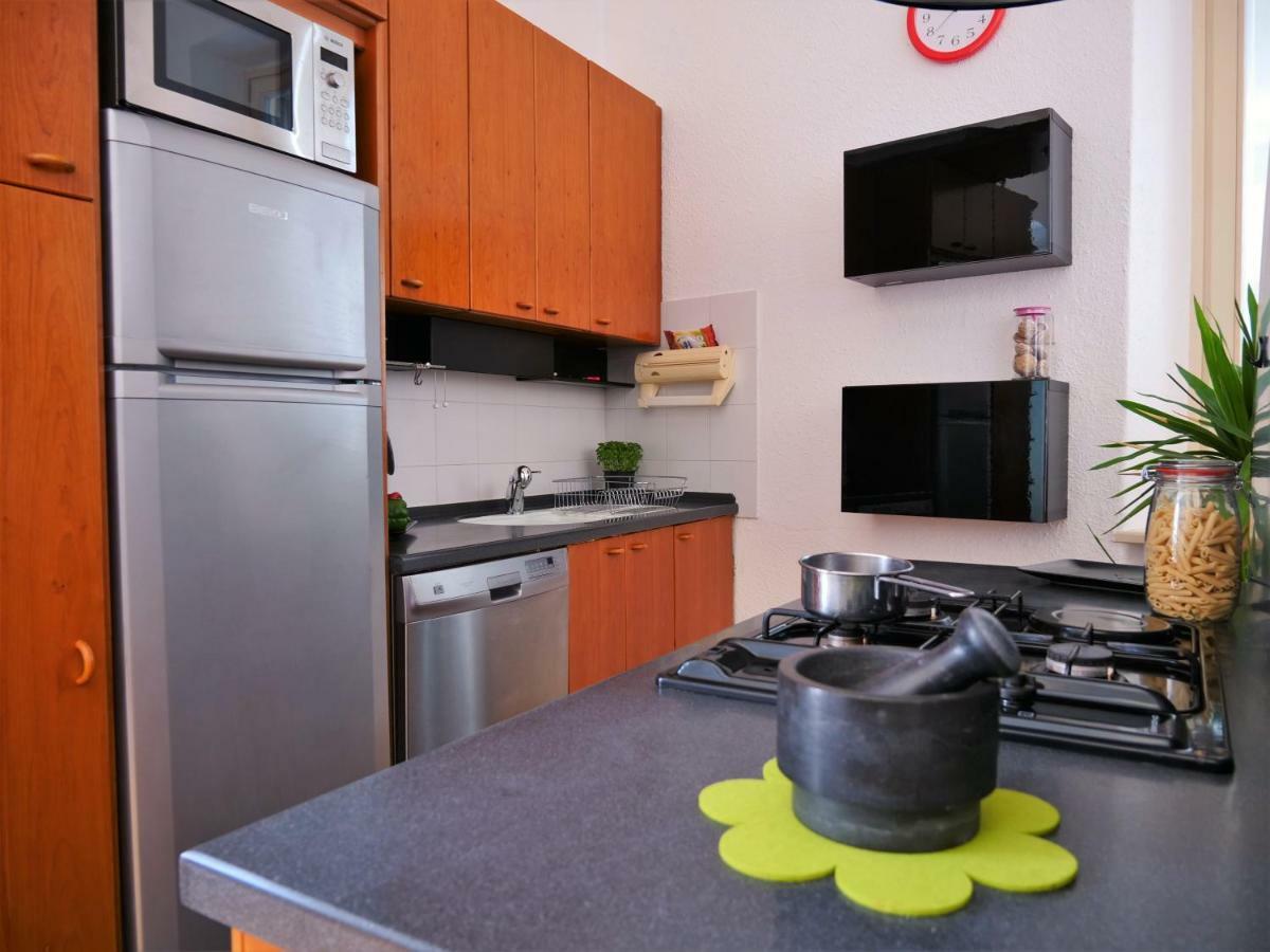 3Papige Apartment ไพราน ภายนอก รูปภาพ